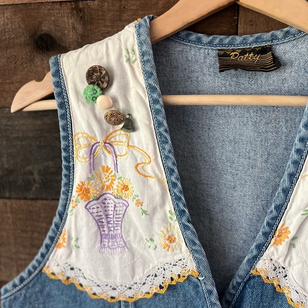 Vintage Patty Denim Vest Embroidered Patchwork Made in USA - Picture 11 of 14